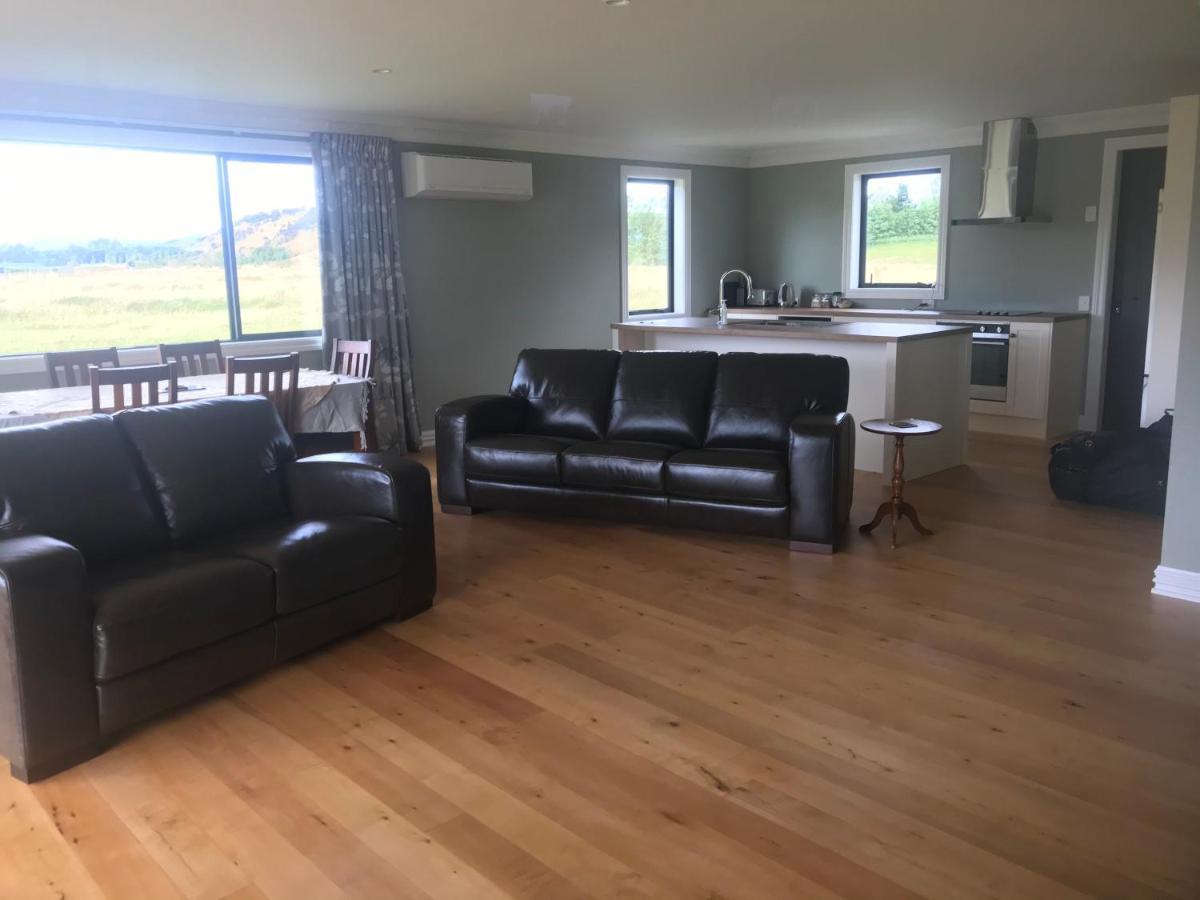 Kepler Oaks Chalet Te Anau Extérieur photo